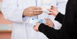 Με 222 εκατ. ευρώ επιβαρύνονται οι πολίτες επειδή δεν επιλέγουν γενόσημα