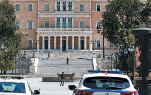 Παράταση «λουκέτου» στα καταστήματα μέχρι και τις 11 Απριλίου