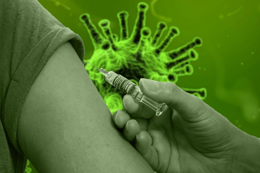 Κορονοϊός: Ποια είναι τα οκτώ στάδια μέχρι την τελική έγκριση των εμβολίων