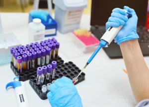 Κοροναϊός: Τα μονοκλωνικά αντισώματα θα είναι η σωτηρία;