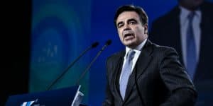 Politico: «Ο Μαργαρίτης Σχοινάς θέτει τα θεμέλια για μια ευρωπαϊκή πολιτική υγείας»