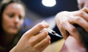 Εγκυμοσύνη και αντιγριπικό εμβόλιο: Είναι τελικά επικίνδυνος ο εμβολιασμός;