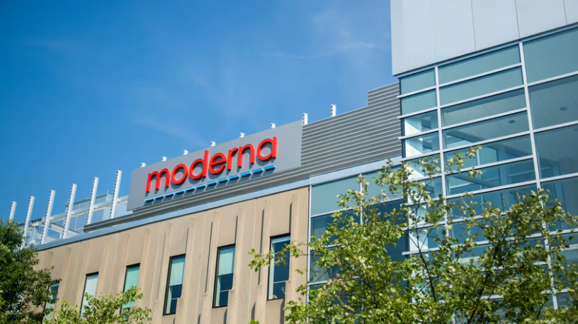 Moderna's employees brought home a hefty revenue increase for the company thanks to its COVID-19 vaccine. (Moderna)